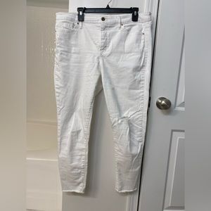 Jessica Simpson size 32 white jeans. Frayed bottoms, straight leg.